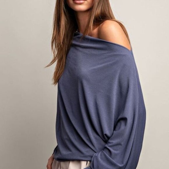 Slouch shoulder Blouse - Picture 3 of 4